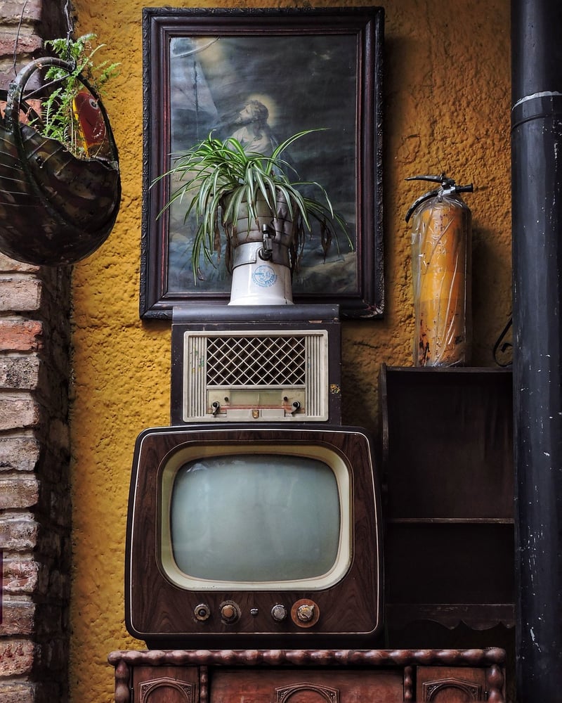 Retro repurposed decor